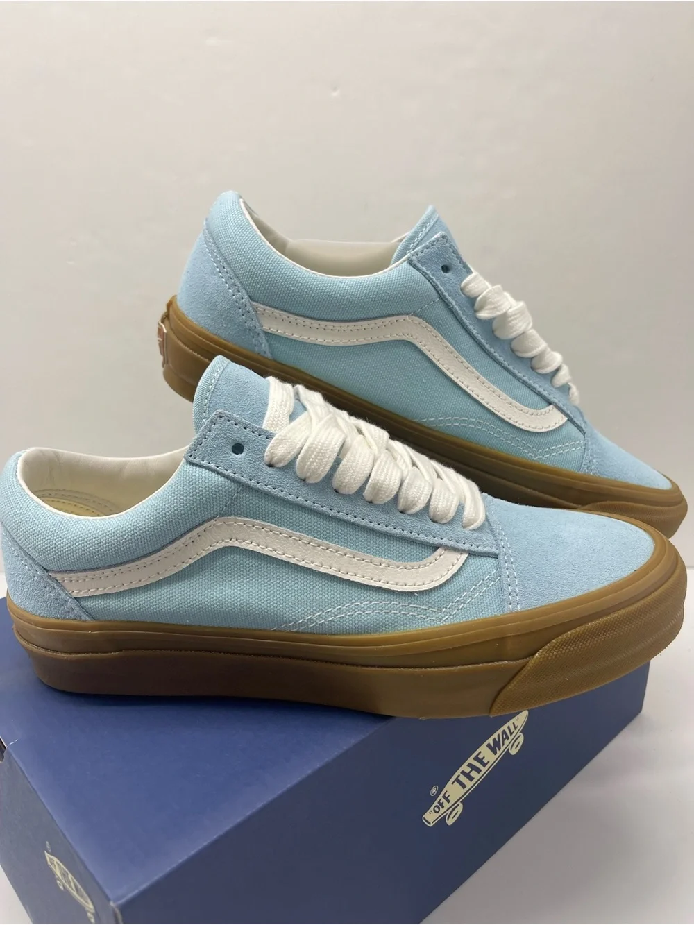 Vans WMNS Sz 8.5  Lx Old Skool Gum Crystal Blue VN000D56CAU Sneakers
